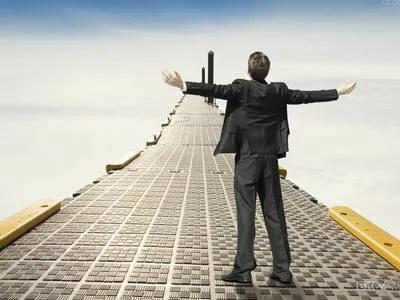 改變命運的三件事,你會遇上哪一件或正在遇見 改變命運的三件事,你會遇上哪一件或正在遇見