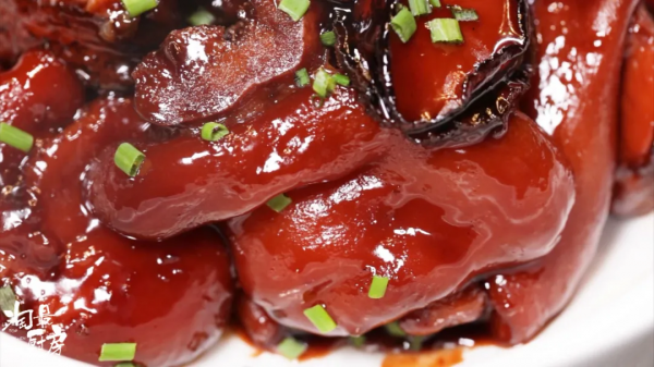冬食豬蹄賽熊掌!這道鮮美的豪華版紅燒豬蹄,只需三步… 冬食豬蹄賽熊掌!這道鮮美的豪華版紅燒豬蹄,只需三步…