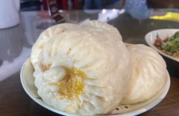 江蘇美女用70斤活魚做非遺小吃，10元一碗，有人往返400公里來吃