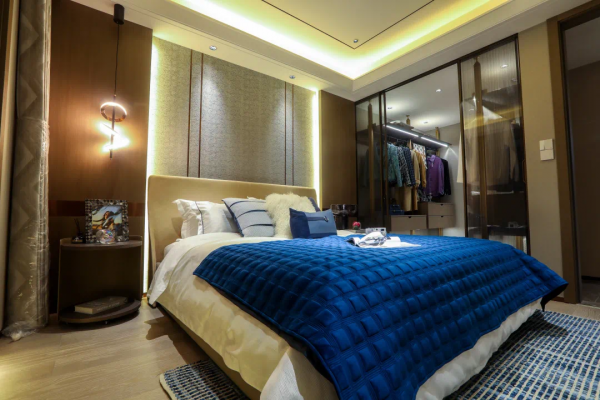 湖泉灣3號&bull;翠湖天地｜建面約122㎡B戶型，輕奢四室，禮遇至臻生活