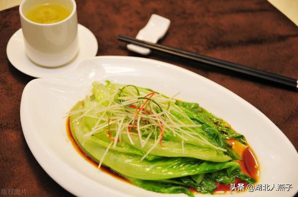 元旦家宴菜譜已經備好了，8菜1湯，葷素搭配，圓圓滿滿過新年