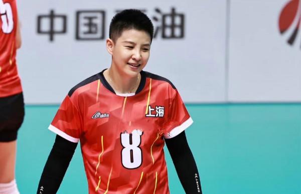 女排36歲前國手官宣退役！王一梅直言很難受，上海損失一員大將