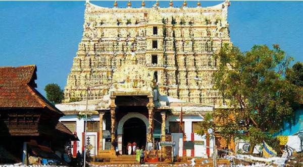 印度神廟藏著上億寶藏!有一間無人敢挖的密室,竟派特種兵保護? 印度神廟藏著上億寶藏!有一間無人敢挖的密室,竟派特種兵保護?