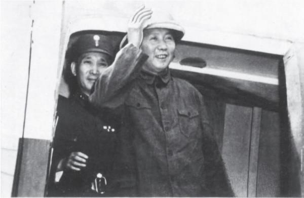 重慶談判時，蔣介石提出讓毛澤東當省長，毛主席問：去哪個省？