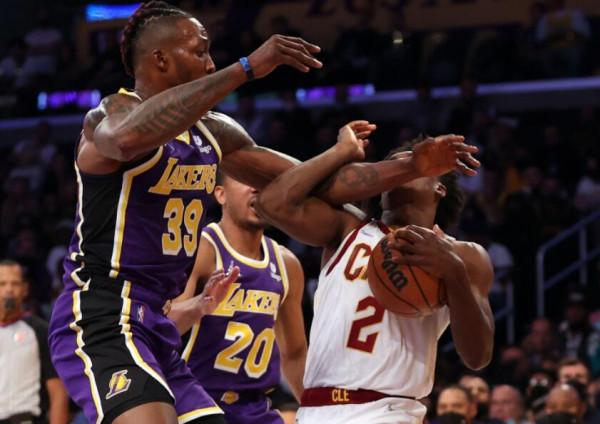 轟23+6+3打爆湖人內線!探花不懼濃眉成騎士輸球安慰,火箭扎心了 轟23+6+3打爆湖人內線!探花不懼濃眉成騎士輸球安慰,火箭扎心了