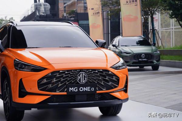 驚豔外觀+30英寸屏！全新10萬級運動SUV！02 Hb：比我還帥