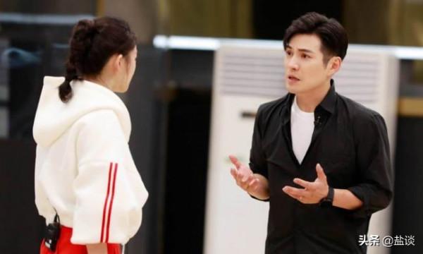 從“演員”到《導演請指教》，看內娛演藝類綜藝的“尷尬進化史”