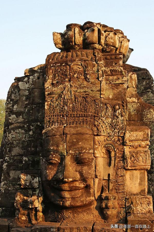 意象裡的吳哥1—巴戎廟,晨光裡金色的微笑 意象裡的吳哥1—巴戎廟,晨光裡金色的微笑