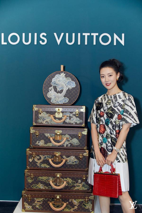 常思思出席2021路易威登北京硬箱展 探索百年品牌的經典魅力