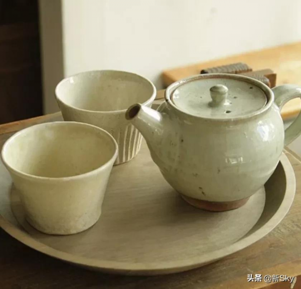 “一切美的事物都有令人不俗的功效”——100件 · 美之器