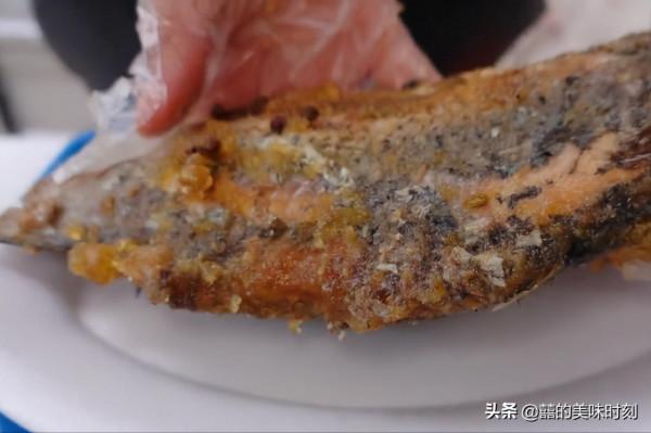 山東3代人賣300年美食，地方偏僻外地人找來吃，百歲老人連骨吃