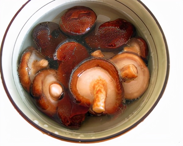 素餡水煎包 素餡水煎包