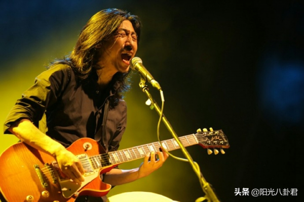 90年代走紅的搖滾歌手現狀，有人離世有人發瘋，竇唯一蹶不振