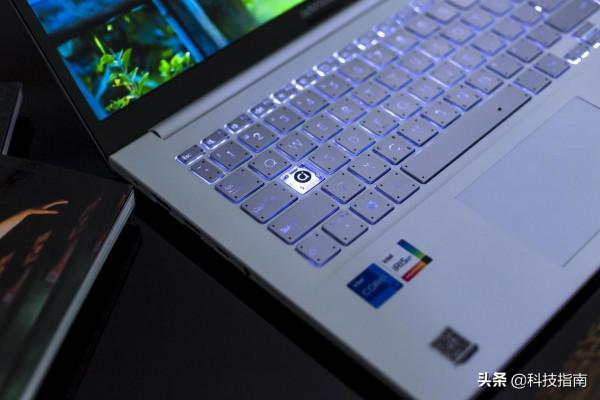 精美纖薄、飽滿色域、加速引擎、效能躍升、華碩a豆14航天版體驗