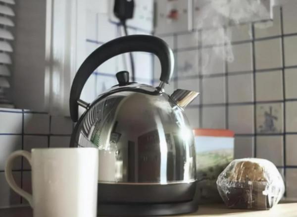 家長牢記“五字訣”,孩子以後免受燙傷之苦,步驟簡單,值得學習 家長牢記“五字訣”,孩子以後免受燙傷之苦,步驟簡單,值得學習