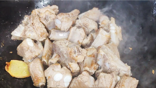 秋冬多給孩子做6道菜,葷素搭配合理,鈣量豐富,常吃個子竄得快 秋冬多給孩子做6道菜,葷素搭配合理,鈣量豐富,常吃個子竄得快