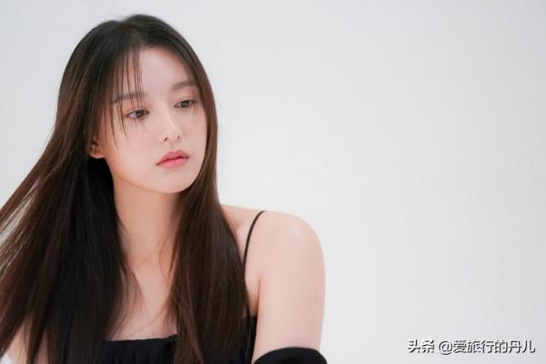 韓國女星金智媛，每一套穿搭都好看，高階感十足