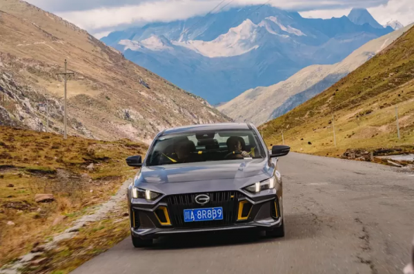 開2021最火的網紅車，打卡最熱的川西網紅店