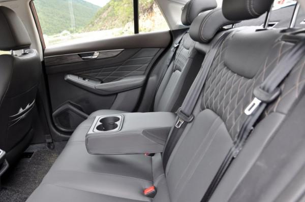 東風風神奕炫MAX，試裝車的試駕也很爽，若十萬會大賣嗎？