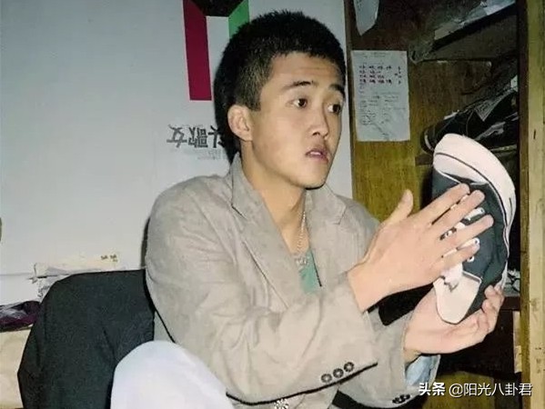 90年代走紅的搖滾歌手現狀，有人離世有人發瘋，竇唯一蹶不振