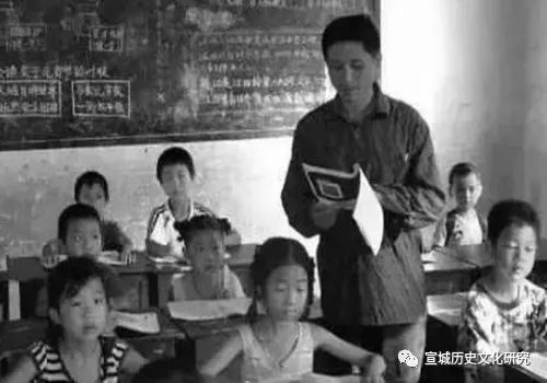 三年“糾纏”話高考 三年“糾纏”話高考