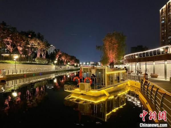 首屆“亮馬國際風情音樂節”開幕 乘船夜遊感受運河文化