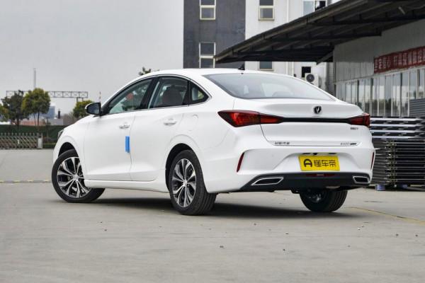 10來萬買家轎，不妨看看這3款，空間大、油耗低，都是大廠產品