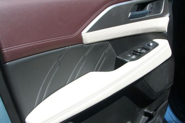 緊跟潮流的商用皮卡！試駕長城皮卡金剛炮