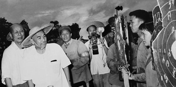 原香港市委書記陳鬱調離中央,任廣東省長,周總理:他們指名要你 原香港市委書記陳鬱調離中央,任廣東省長,周總理:他們指名要你