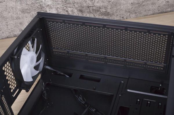 安鈦克NX700推出全新“金剛狼”版本機箱？這暴力美學愛了