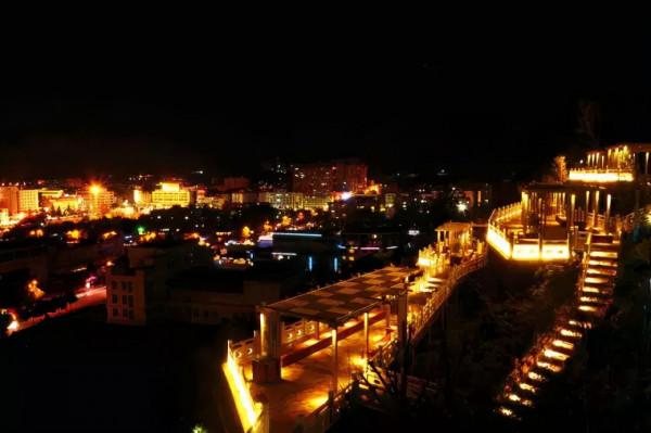 如果你願意,可以試著走遍易門的每一個地方,留下你的印記 如果你願意,可以試著走遍易門的每一個地方,留下你的印記