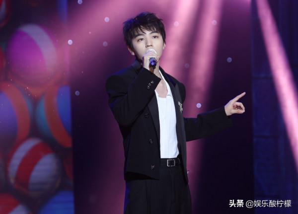 張藝謀玩金雞凡爾賽，透露《狙擊手》劇情，網友：最佳時機錯過了