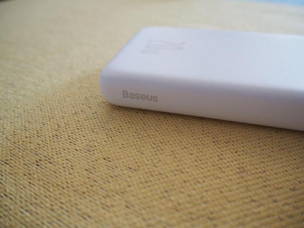 出門不再帶線:倍思布洛克帶線數顯快充移動電源 出門不再帶線:倍思布洛克帶線數顯快充移動電源