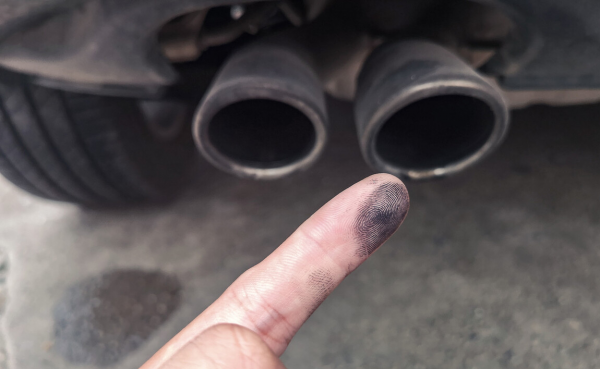 西藏自駕遊晚上睡在車裡，危險遠不止來源大自然，讓人防不勝防