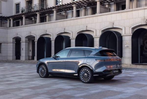 豐富全方位應用體驗，嵐圖FREE迎來首次整車OTA升級