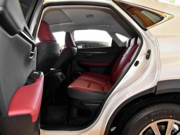 日系豪華進口SUV，6L低油耗，空間滿意保養便宜，實拍雷克薩斯NX