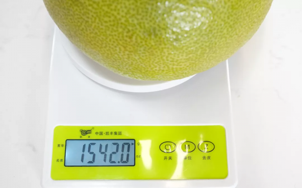 28斤！我們在拼多多上用100塊實現了水果自由