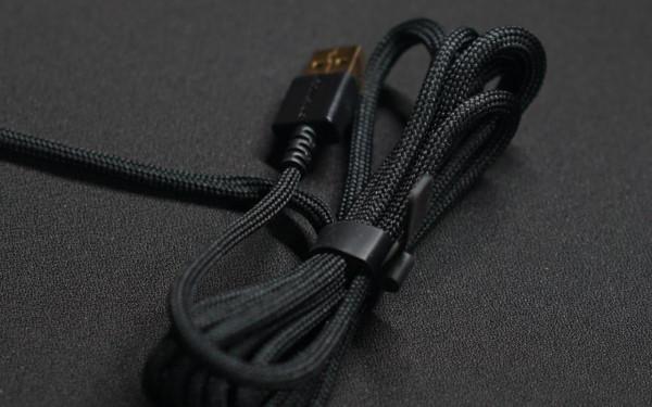 電競必備，值得入手的超輕滑鼠！骨伽空氣鼠AirBlader評測