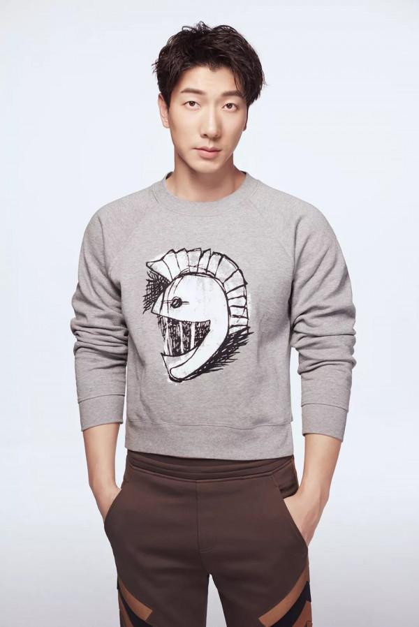 從&OpenCurlyDoubleQuote;紅遍全國&rdquo;到&OpenCurlyDoubleQuote;糊穿地心&rdquo;，張亮才是資本玩弄的一顆棋子