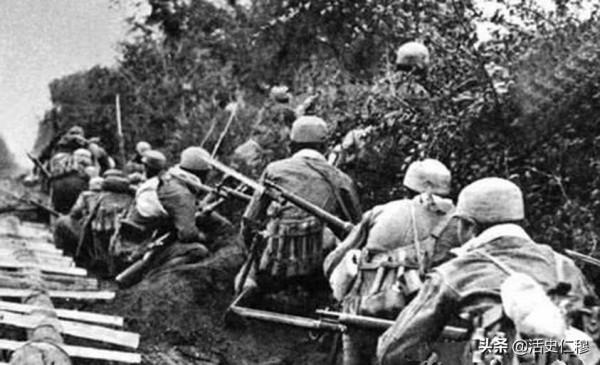 “神槍奇人”裴天來:53歲參軍抗日,成為八路軍中殺敵最多的人 “神槍奇人”裴天來:53歲參軍抗日,成為八路軍中殺敵最多的人