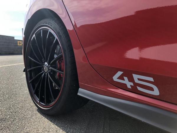 2.0T爆出296馬力,大眾高爾夫GTI Clubsport 45週年紀念版十分硬核 2.0T爆出296馬力,大眾高爾夫GTI Clubsport 45週年紀念版十分硬核