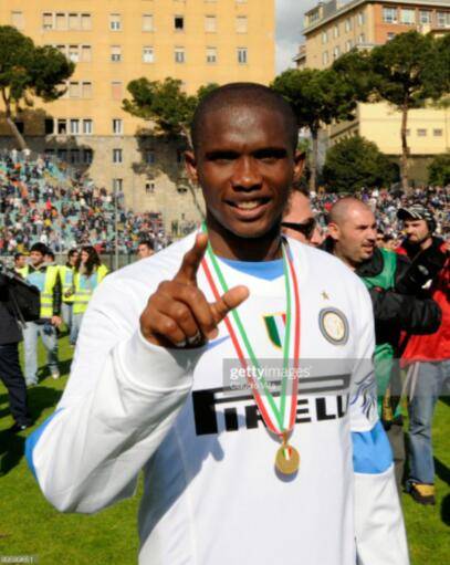 只為穆里尼奧踢邊鋒，幫國米贏得三冠王后，拿到世界第一高薪