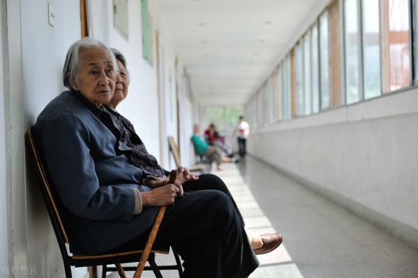 66歲老大爺:既不同居也不領證,這種獨特的養老方式讓我幸福快樂 66歲老大爺:既不同居也不領證,這種獨特的養老方式讓我幸福快樂