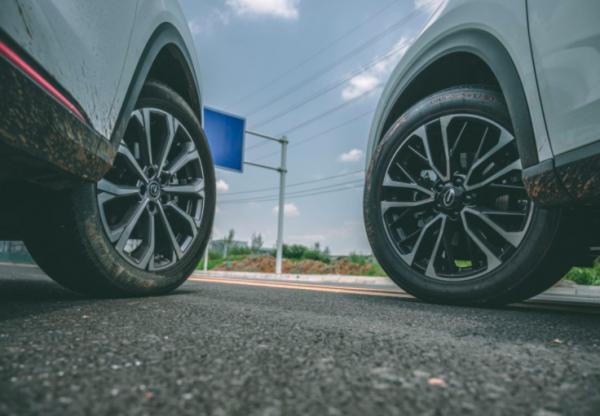 2.0T國產SUV對比，長安CS75Plus和傳祺GS4Plus，誰更值得入手？