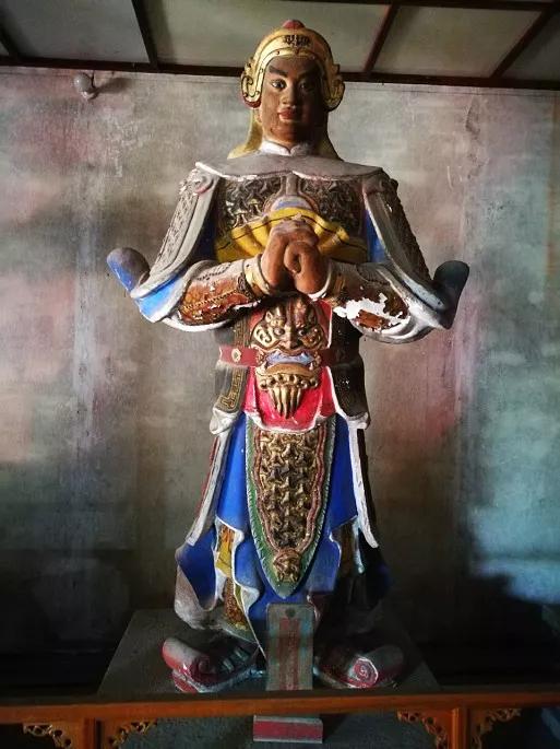 雷州有座千年古祠，全國罕見的五代石人石狗