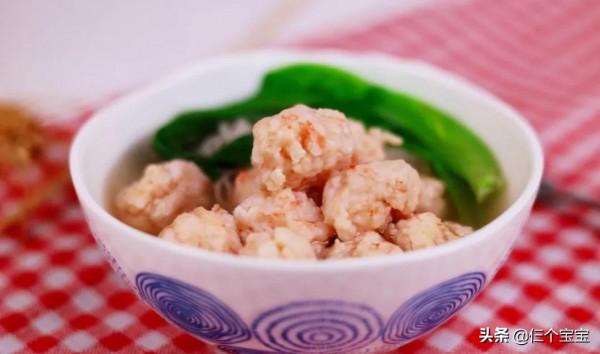 天冷最適合吃上一碗熱乎乎的蝦丸鮮湯麵，鮮到湯渣都喝乾淨嘍