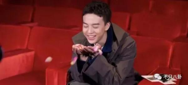 不是吧!神仙愛情裡居然吃出了狗血三角戀瓜? 不是吧!神仙愛情裡居然吃出了狗血三角戀瓜?