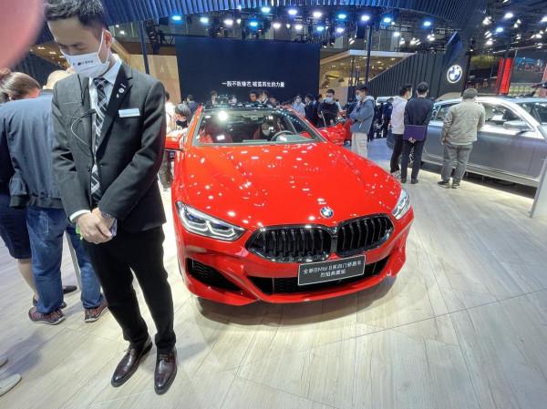 新車限量65臺,售價近120萬元,寶馬8系烈焰典藏版有何魅力? 新車限量65臺,售價近120萬元,寶馬8系烈焰典藏版有何魅力?