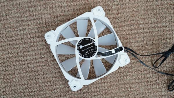 等等黨真的贏了?現在花一萬四能打造一臺怎樣的電腦主機? 等等黨真的贏了?現在花一萬四能打造一臺怎樣的電腦主機?