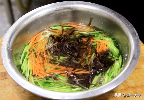 黃瓜拌木耳要不要先浸泡,廚師長教你正確做法,酸辣爽口又入味 黃瓜拌木耳要不要先浸泡,廚師長教你正確做法,酸辣爽口又入味